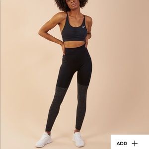 TWO TONE SEAMLESS LEGGING (NWT!)